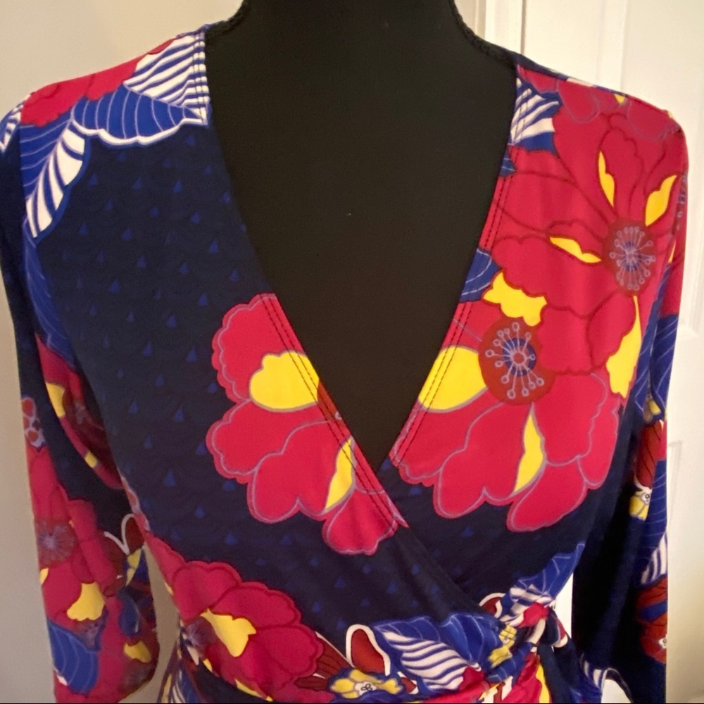 Nikki Poulos Floral Wrap Dress Size. S - Picture 13 of 15